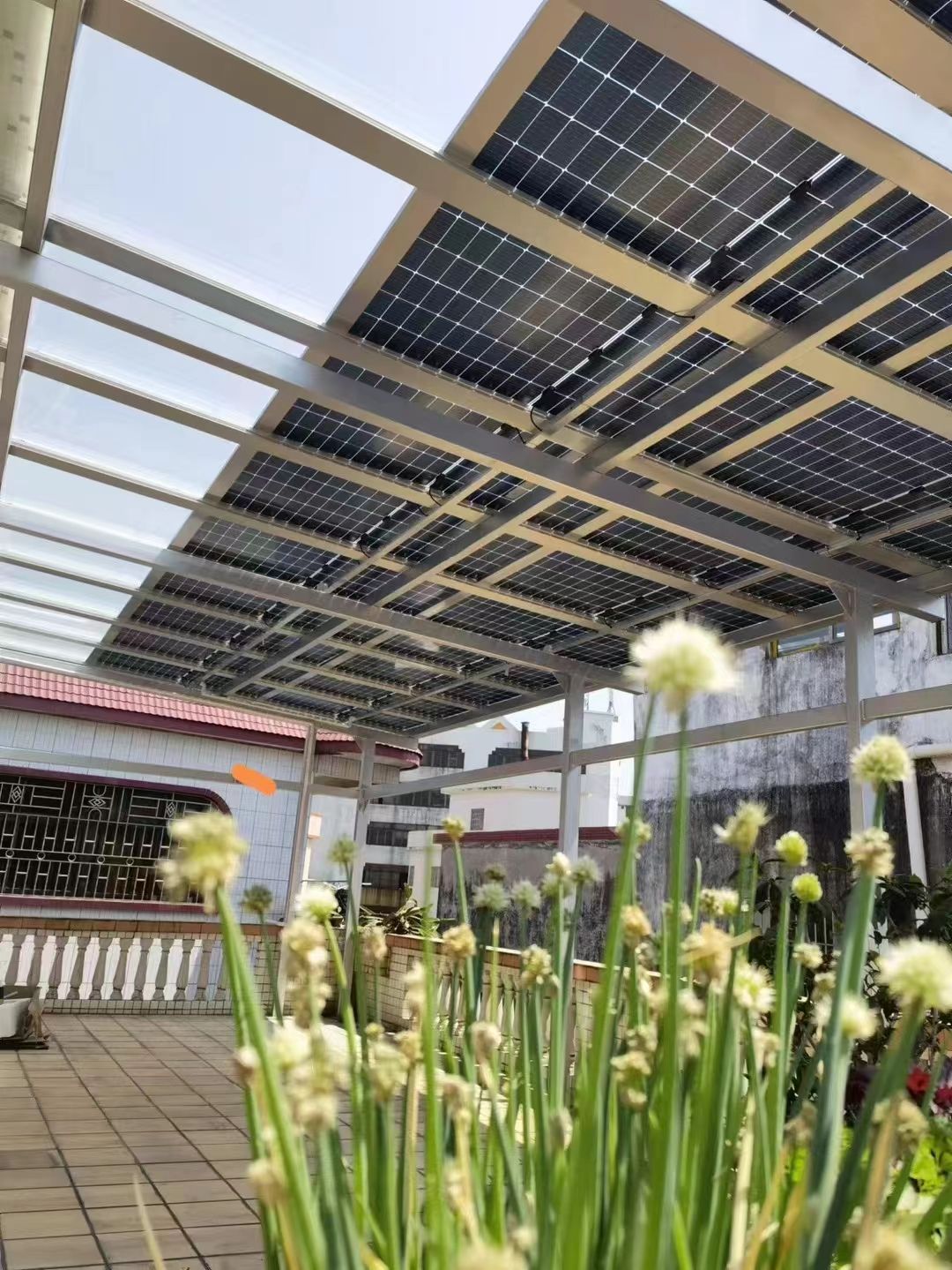 定边别墅家用屋顶太阳能发电系统安装